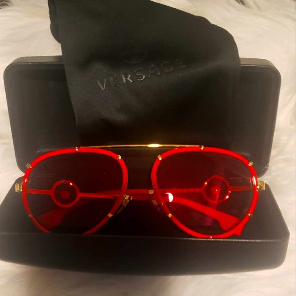 Gucci shades